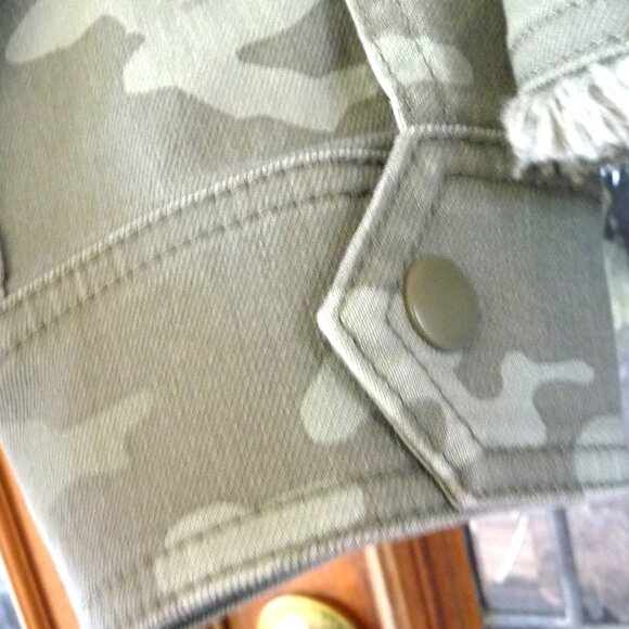 CAMO JEAN JACKET SIZE 1X GREEN - Picture 6 of 9